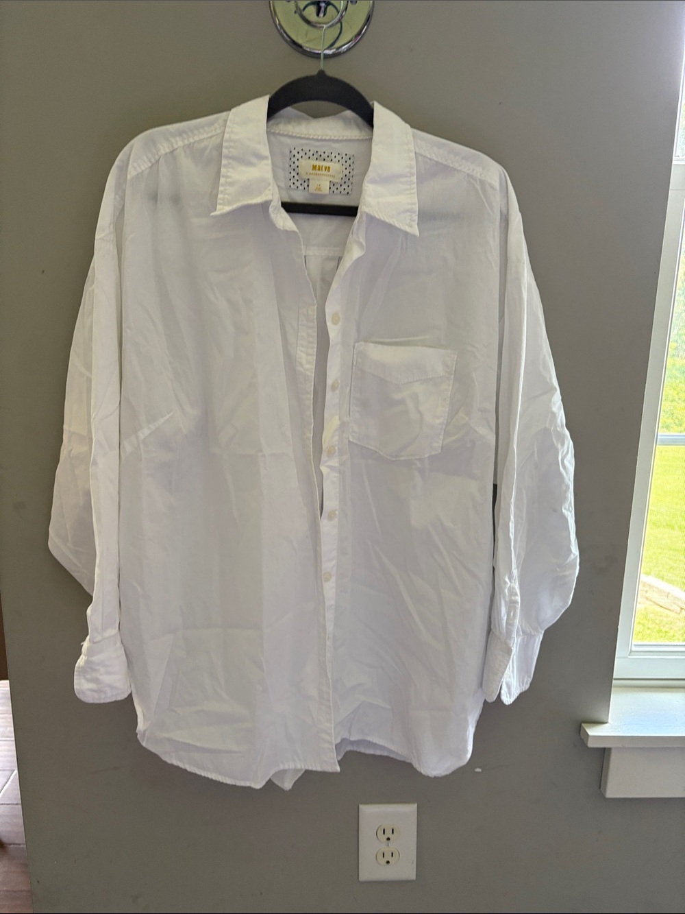 Maeve White Classic Button-Down Shirt